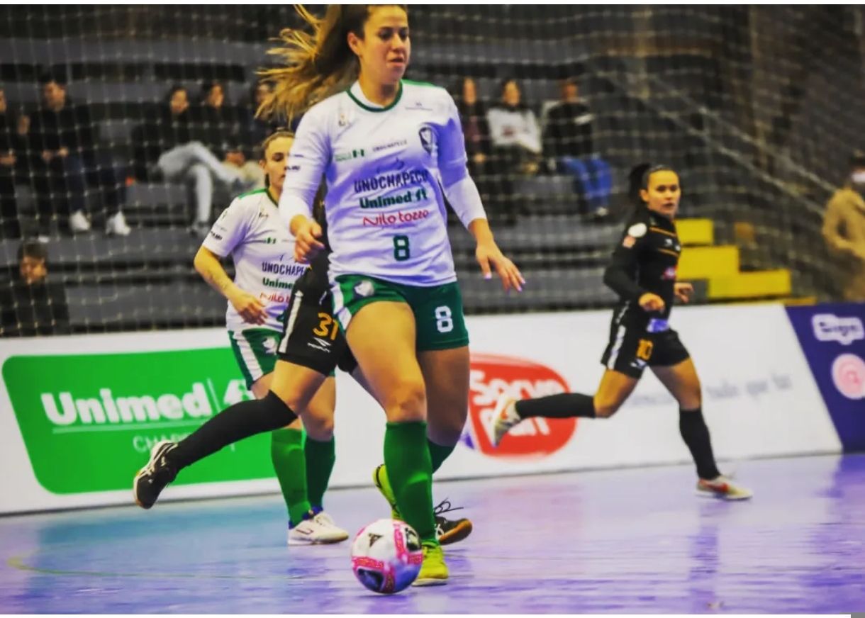 Lorena Gouveia é anunciada pelo ITAMARAJU FUTSAL — foto 12